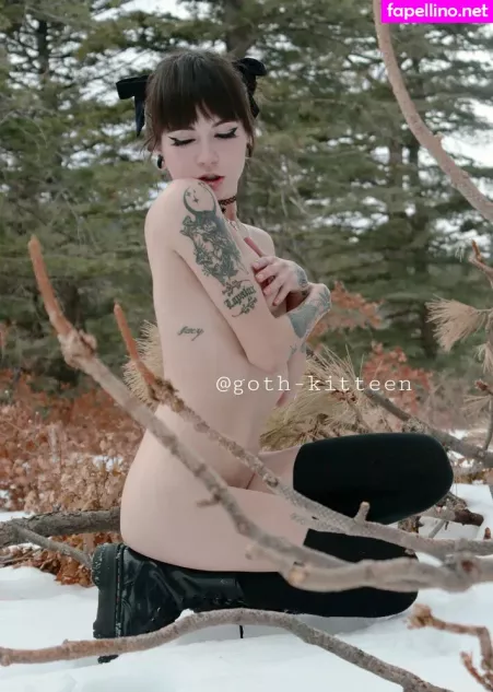 Goth Kitteen OnlyFans Thumbnail #WnWh6zMCBI
