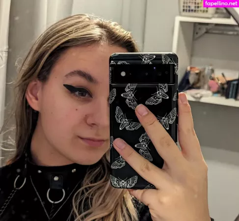 Goth Kitten OnlyFans Thumbnail #O7CplT8x1b