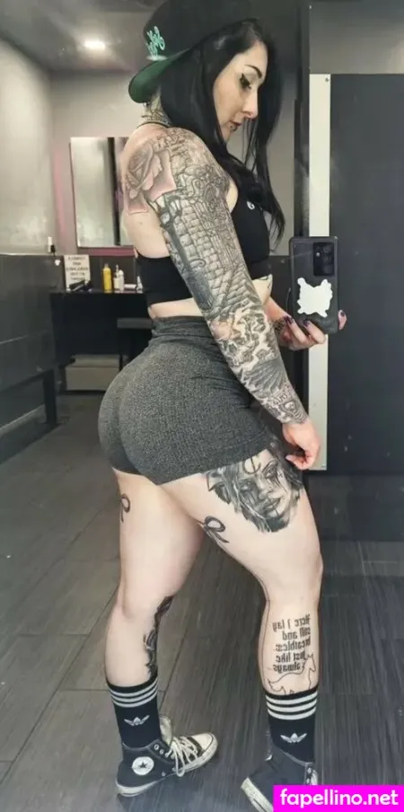 Goth Muscle Mommy OnlyFans Thumbnail #3sWWFKrUrX