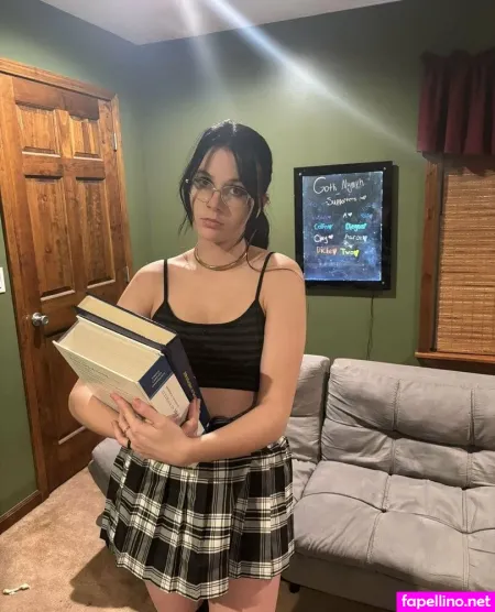 Goth Nymph Main Profile Photo