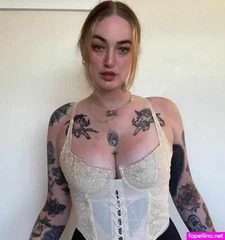 Goth Queen OnlyFans Thumbnail #RKEs7m1pmF