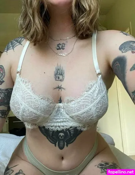 Goth Queen OnlyFans Thumbnail #r98uwjTiC8