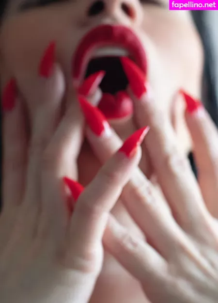 Gothamqueenslaysfree OnlyFans Thumbnail #LfVJluaEcV