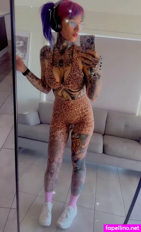 Gothbarbiefree OnlyFans Thumbnail #M9UFryK2sK