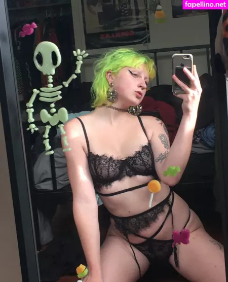 Gothbimboxxx OnlyFans Thumbnail #p6IDENcRxn