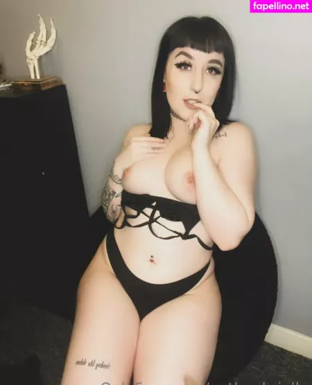 Gothgabriella OnlyFans Thumbnail #VbbLMHL1Yo