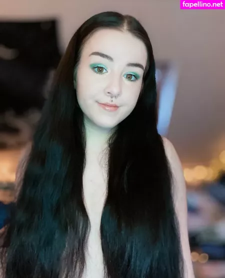 Gothgermsfree Main Profile Photo