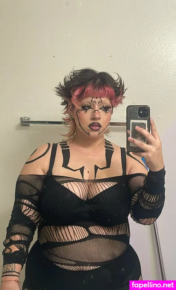 goal_diggaaa, gothgf5555 Nude Leaked OnlyFans Photo #ComC0BbBtr