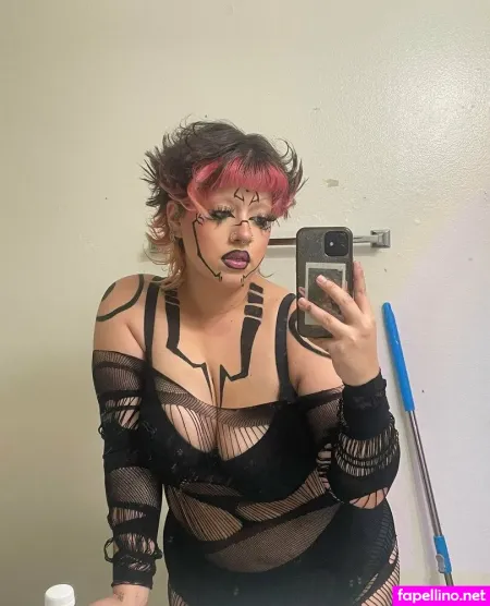 Gothgf5555 OnlyFans Thumbnail #gwBiaZ3ZWM