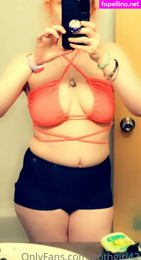 Gothgirl42 OnlyFans Thumbnail #GGTmp57nd0