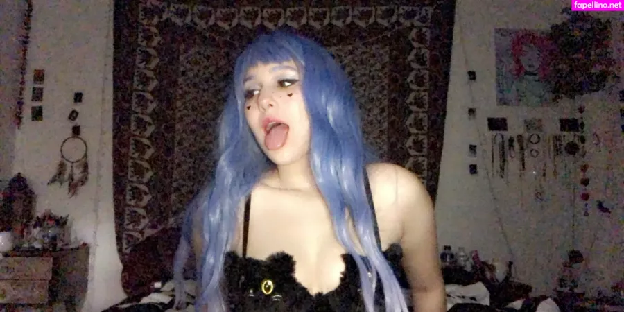 Gothgirlfriend2free OnlyFans Thumbnail #TISElPRrg2