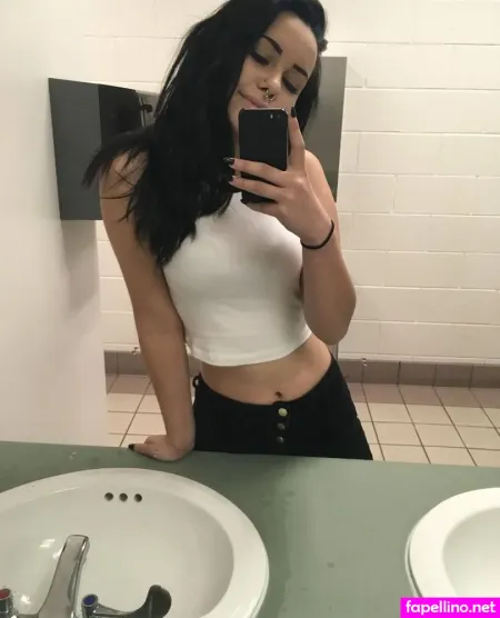 Gothgirly OnlyFans Thumbnail #pRhs7ek47x