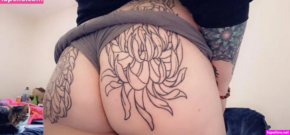 Gothicc Bimbo OnlyFans Thumbnail #yXkmQ5QeZa