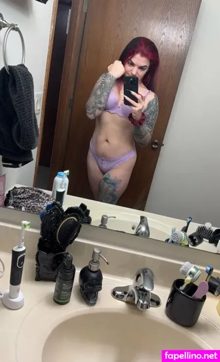 Gothicrose5599 OnlyFans Thumbnail #AU2UIb9hC7