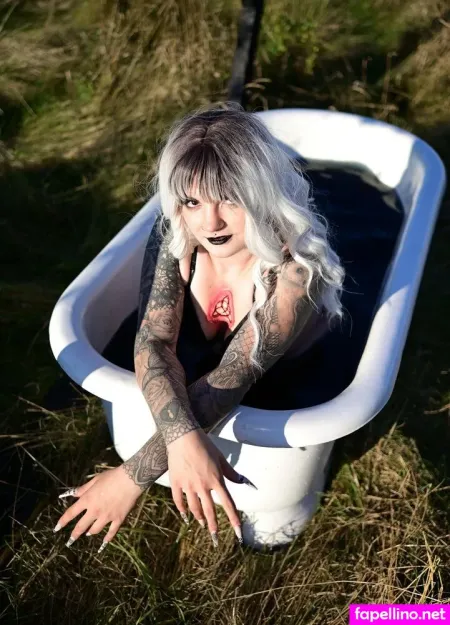 Gothicrose5599 OnlyFans Thumbnail #lLW7m1Bz2G