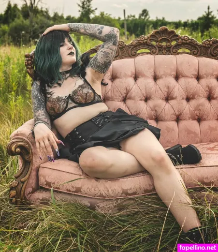 Gothicrose99 OnlyFans Thumbnail #2nR95g36do