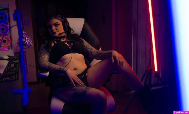 Gothicrose99 OnlyFans Thumbnail #AeSnIqbYyu