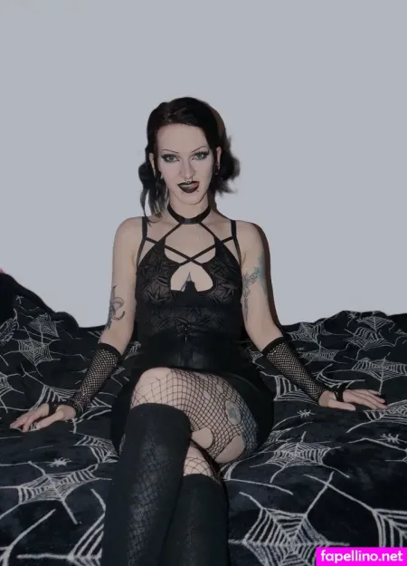 Gothlizardfree OnlyFans Thumbnail #RuTp2fuYh7