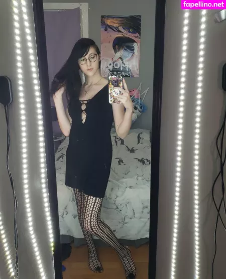 Gothravemom OnlyFans Thumbnail #84lbvzZqb5