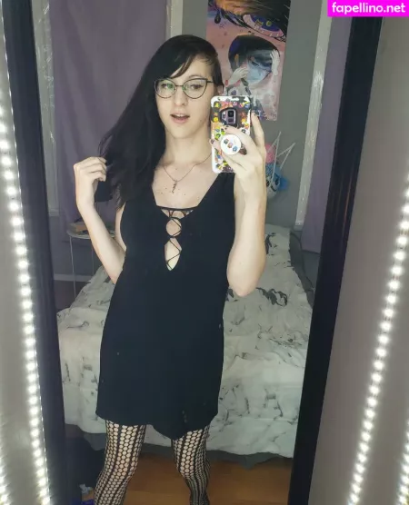 Gothravemom OnlyFans Thumbnail #Ruo8T5mP35
