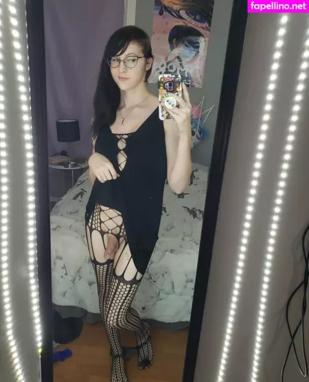 Gothravemom OnlyFans Thumbnail #b32PtsHHk0