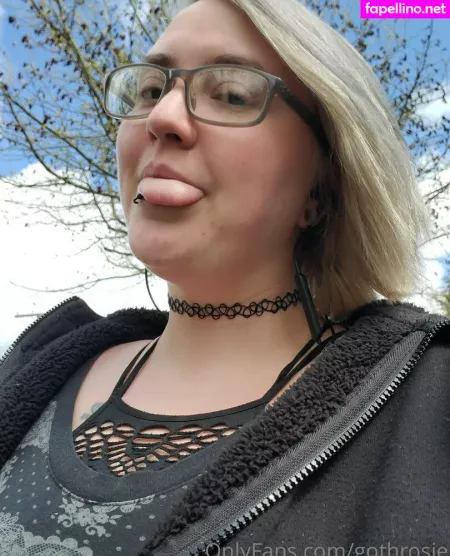Gothrosie OnlyFans Thumbnail #abf6f8ydEm
