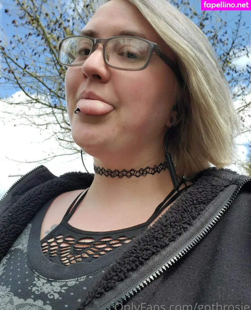 gothrosie, gothrosie_ Nude Leaked OnlyFans Photo #abf6f8ydEm