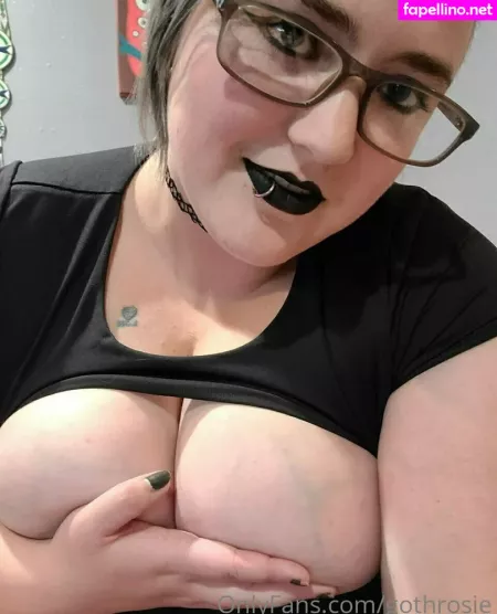Gothrosie OnlyFans Thumbnail #ur1M2pCZ41