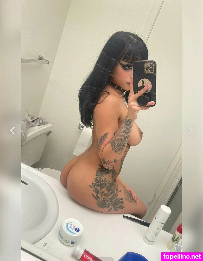 gothvampi, itsmapu Nude Leaked OnlyFans Photo #MEEw1Il7QN
