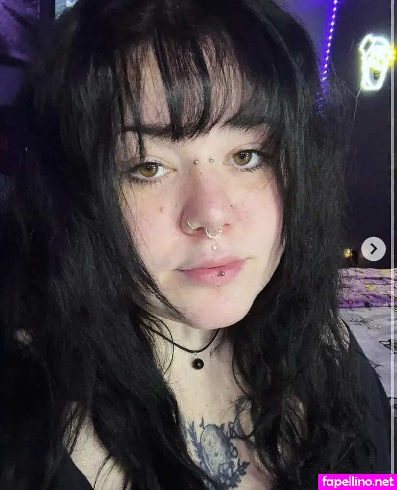 clowng0re, gothxparadox Nude Leaked OnlyFans Photo #0ffLngiiEm