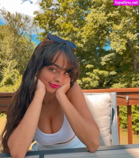 Grace 1 OnlyFans Thumbnail #p4bYIyBwUd