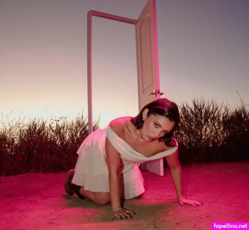 Grace Barker OnlyFans Thumbnail #9SRARqxOrU