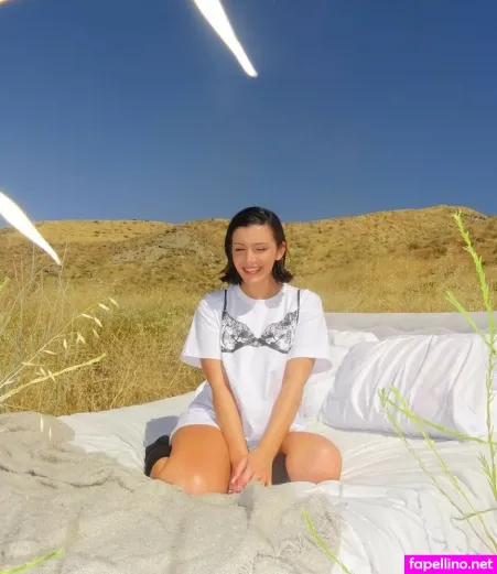 Grace Barker OnlyFans Thumbnail #qbAMUE6Dbw