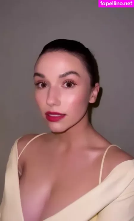 Grace Caroline Currey OnlyFans Thumbnail #7uMrvsF9Lp