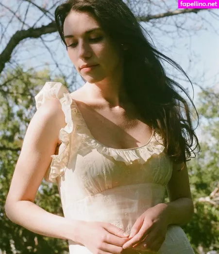Grace Caroline Currey OnlyFans Thumbnail #Hd22yijRZs