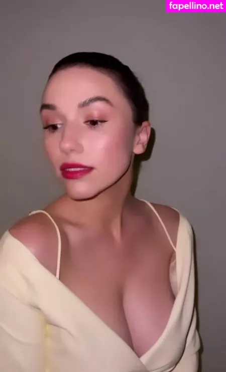 Grace Caroline Currey OnlyFans Thumbnail #ssfvFQDIAu