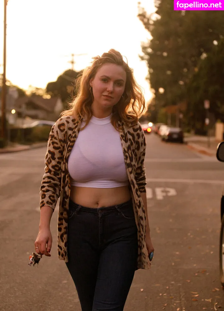 gracegordonofficial, lizzywurstnudes Nude Leaked OnlyFans Photo #Ljo4i7CkL8