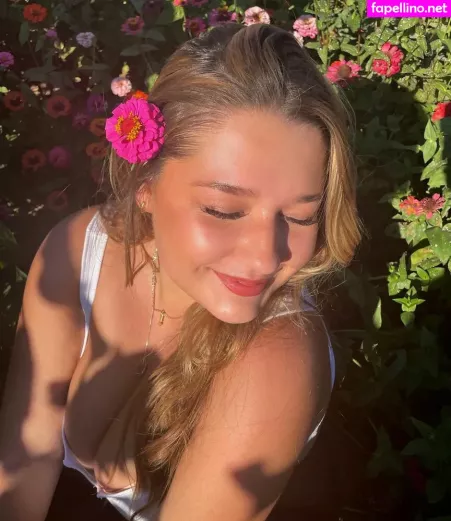 Grace H OnlyFans Thumbnail #00YmfH4ujF