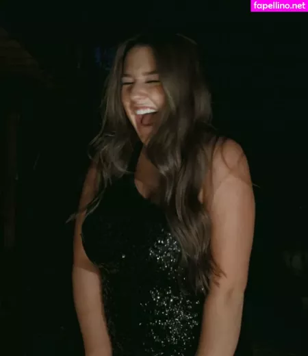 Grace H OnlyFans Thumbnail #Icz3fg9wFP