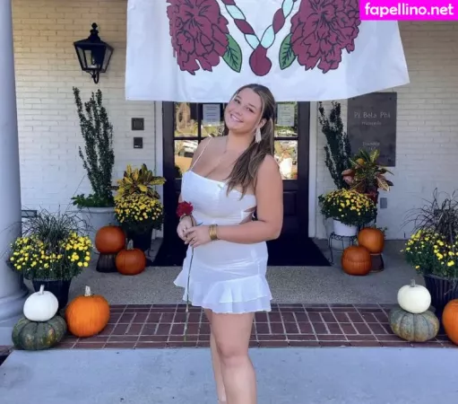 Grace H OnlyFans Thumbnail #oepOhDRlZx