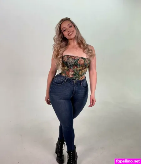 Grace Kinstler OnlyFans Thumbnail #OVuc5Hi5qh