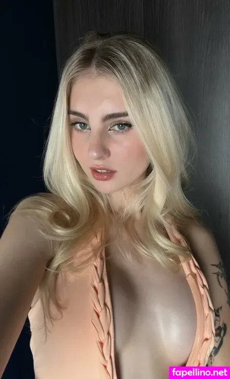 Grace Lyra OnlyFans Thumbnail #AgEQvkCui2