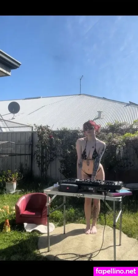 Grace M OnlyFans Thumbnail #C711SH0d75