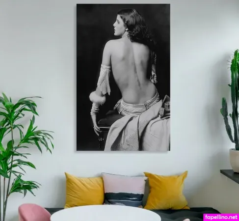 Grace Moore 9 OnlyFans Thumbnail #HAa1Kdgjai