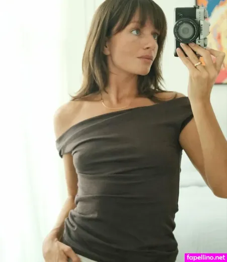 Grace Palmer OnlyFans Thumbnail #QgSzydp4sH