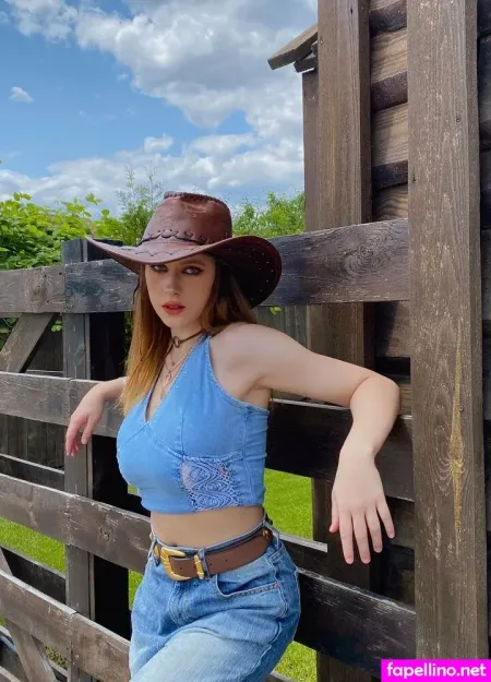 Grace Thebiiigtits OnlyFans Thumbnail #sGJ85XF4x8