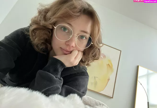 Grace Van Dien OnlyFans Thumbnail #e2kjtnsPto