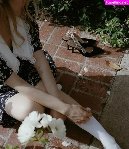 Grace Van Dien OnlyFans Thumbnail #mEm84JZo8o