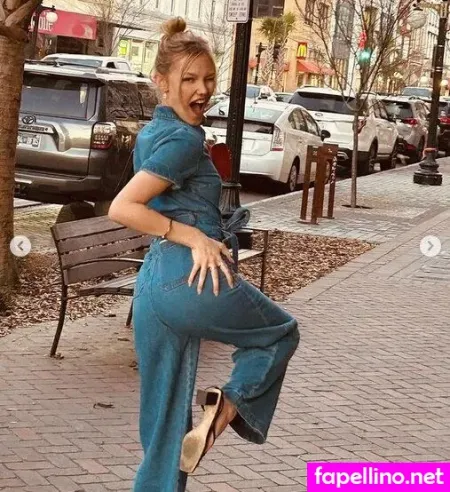 Grace Vanderwaal OnlyFans Thumbnail #nMYGgbZ5Pv