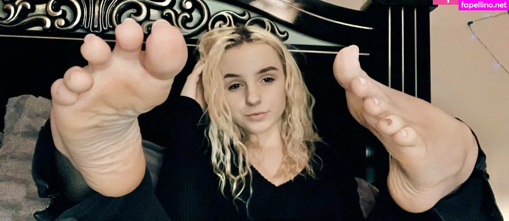 graceful_gracex0.2, gracefulgracexo, thebeautyinfeet Nude Leaked OnlyFans Photo #CPus2l6xTK